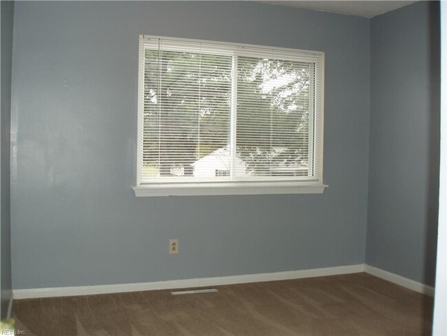 Building Photo - PEMBROKE AREA VIRGINIA BEACH FOR RENT!