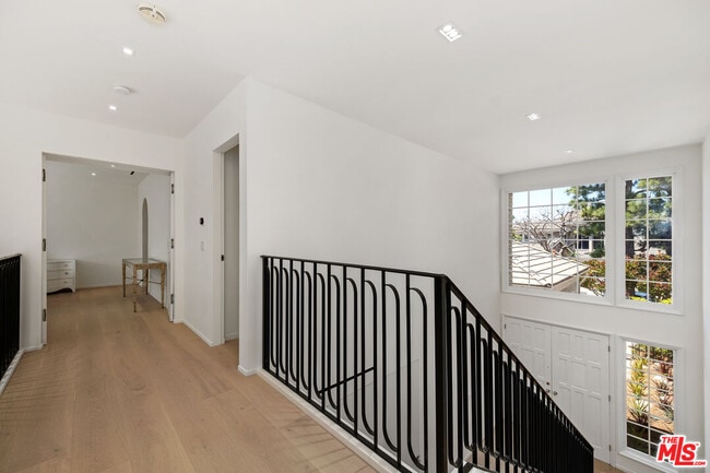 Building Photo - 12330 Ridge Cir