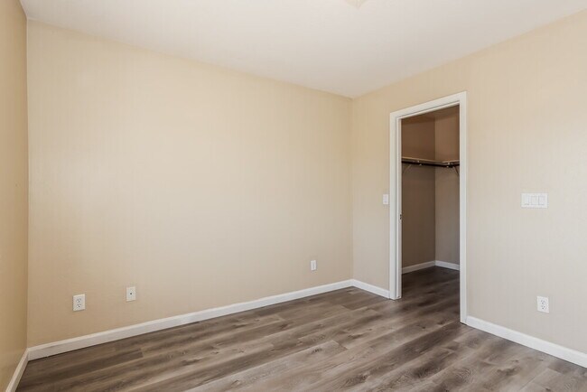 Building Photo - 22678 W Adams Dr