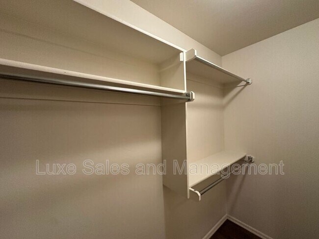Building Photo - 412 Chalk Hill Ct