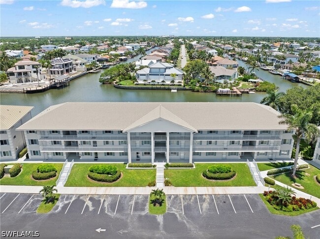 Building Photo - 10684 Gulf Shore Dr
