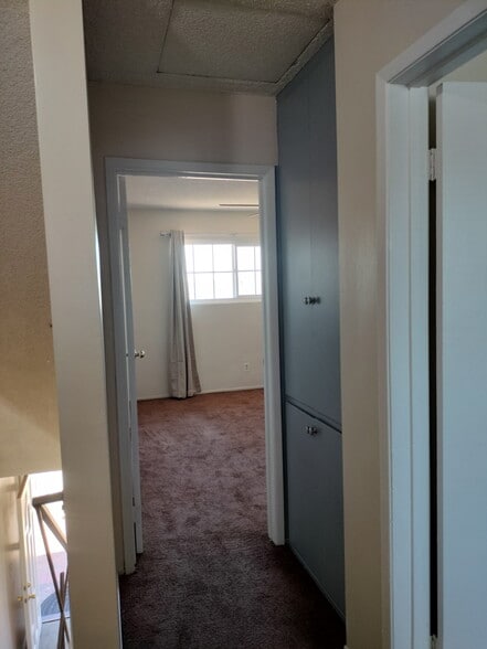 Building Photo - 4364 W 133rd St