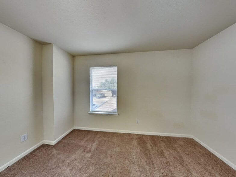 Building Photo - 11319 Flying Geese Ln