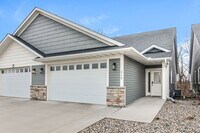 Building Photo - 312 61st St