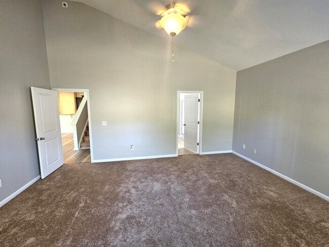 Building Photo - Chapin Home