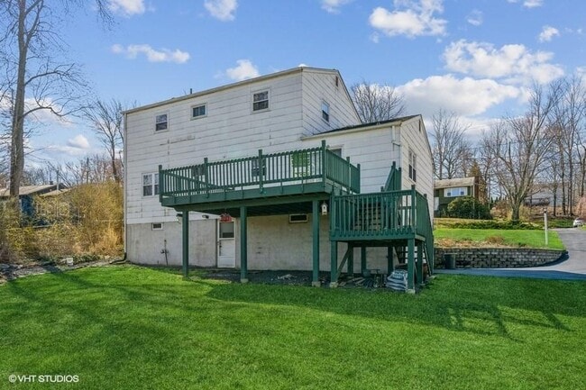 Building Photo - 126 Linden Ln