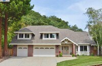 Building Photo - 2051 Pebble Dr