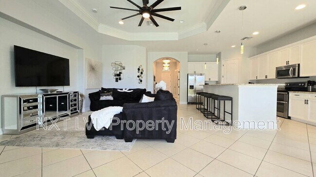 Building Photo - 1685 Serrano Cir