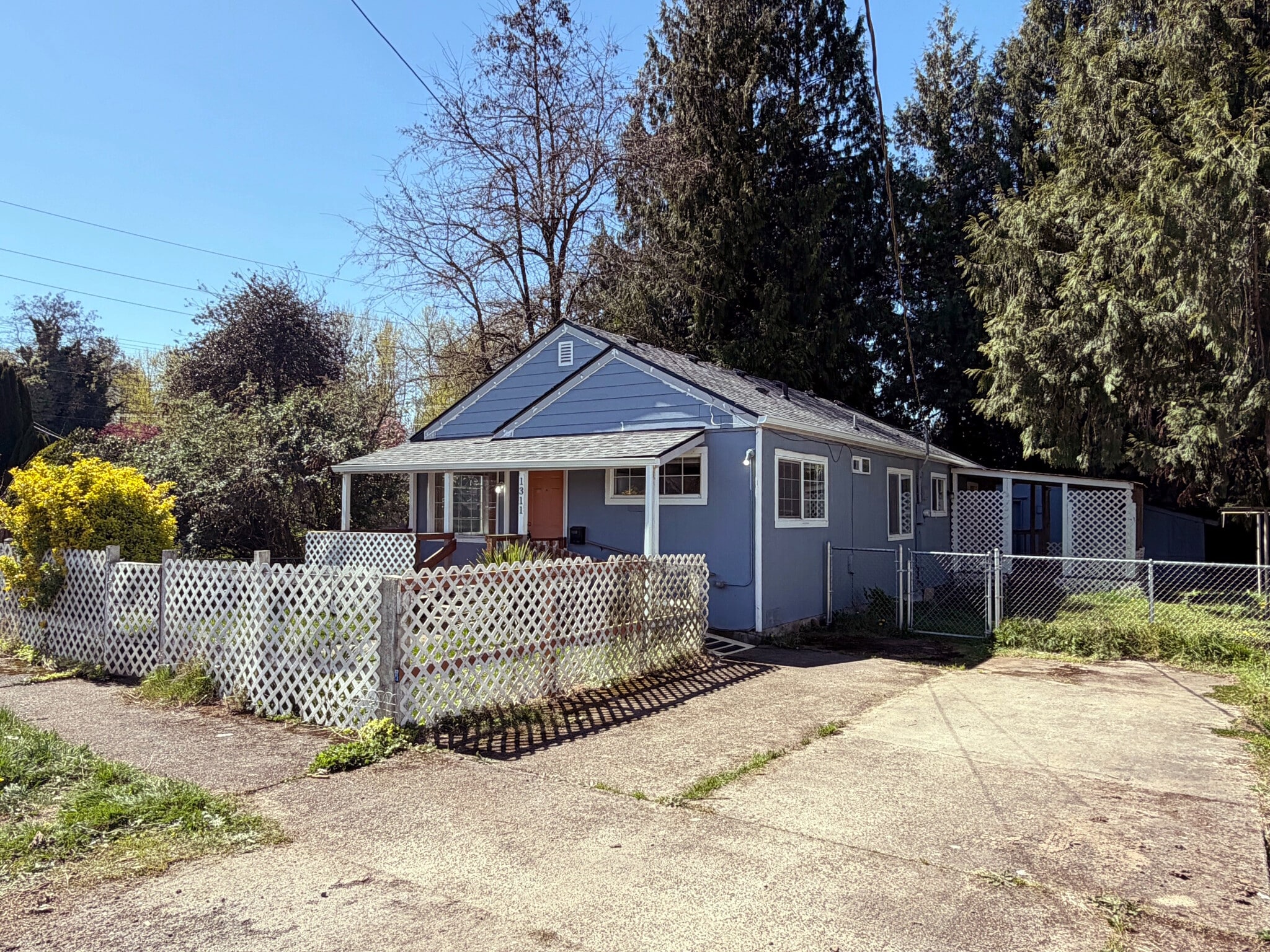 Building Photo - 1311 S 3rd Ave