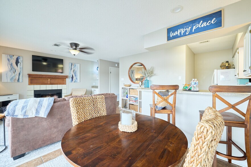 Building Photo - 400 Farr Shores Dr