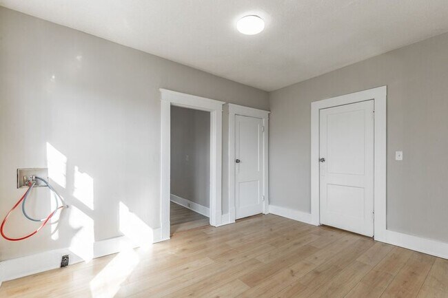 Building Photo - 2117 Foust St