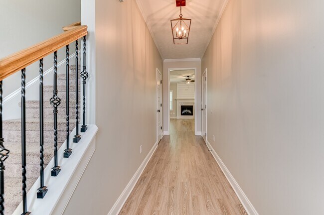 Building Photo - 2041 Limerick Ct