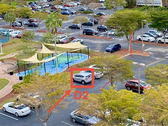 Building Photo - 1100 St Charles Pl