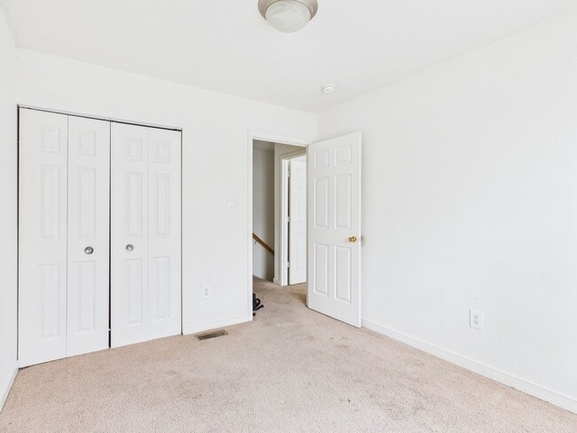 Building Photo - 3516 E Richmond Rd