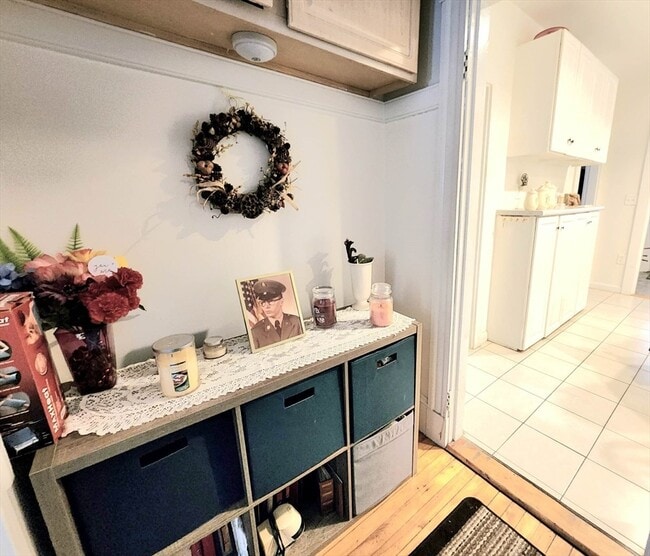 Building Photo - 10 Alton Rd