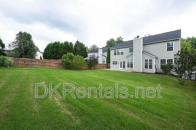 Building Photo - 804 Araya Ct