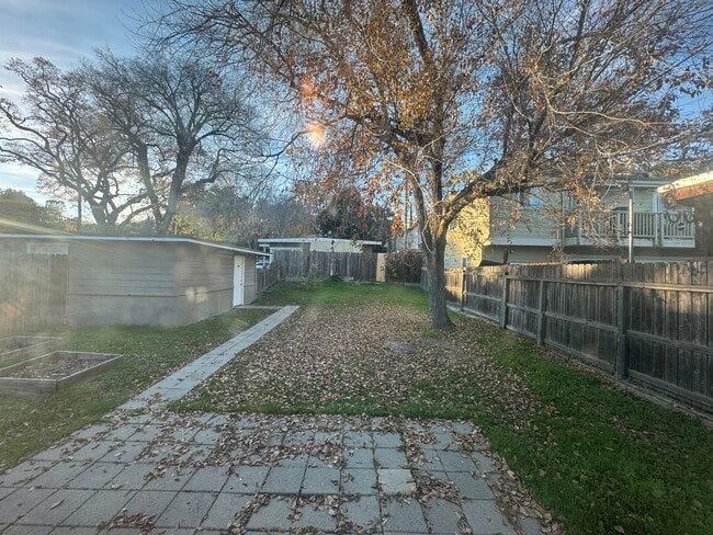 Building Photo - 5460 Traffic Way