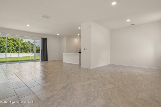 Building Photo - 1426 Seeley Cir NW