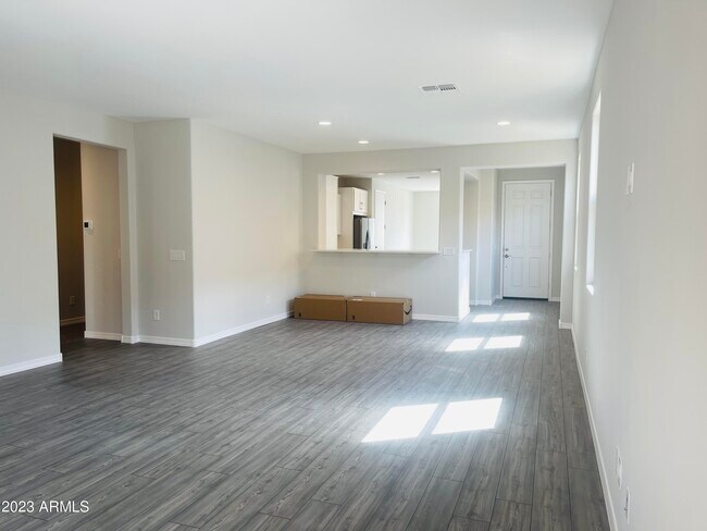 Building Photo - 1561 Sabel Ct