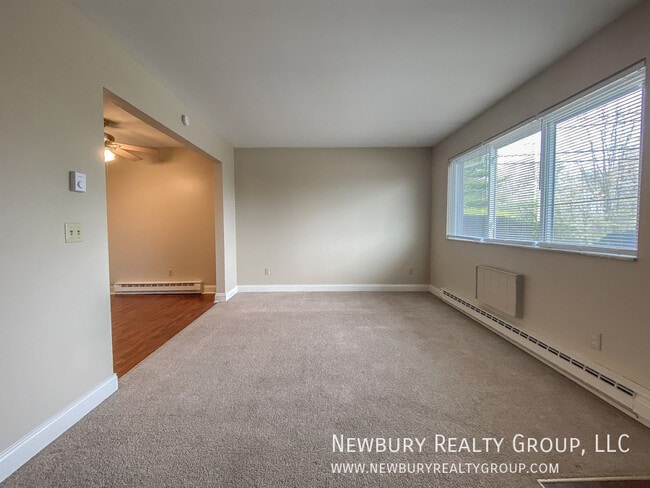 Building Photo - 1 Sunbury Estates