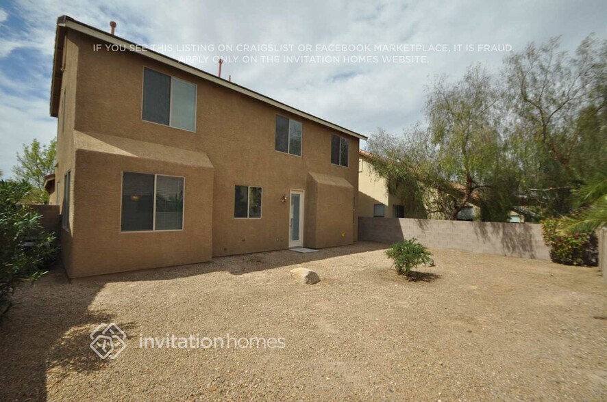 Building Photo - 1290 Cornet St