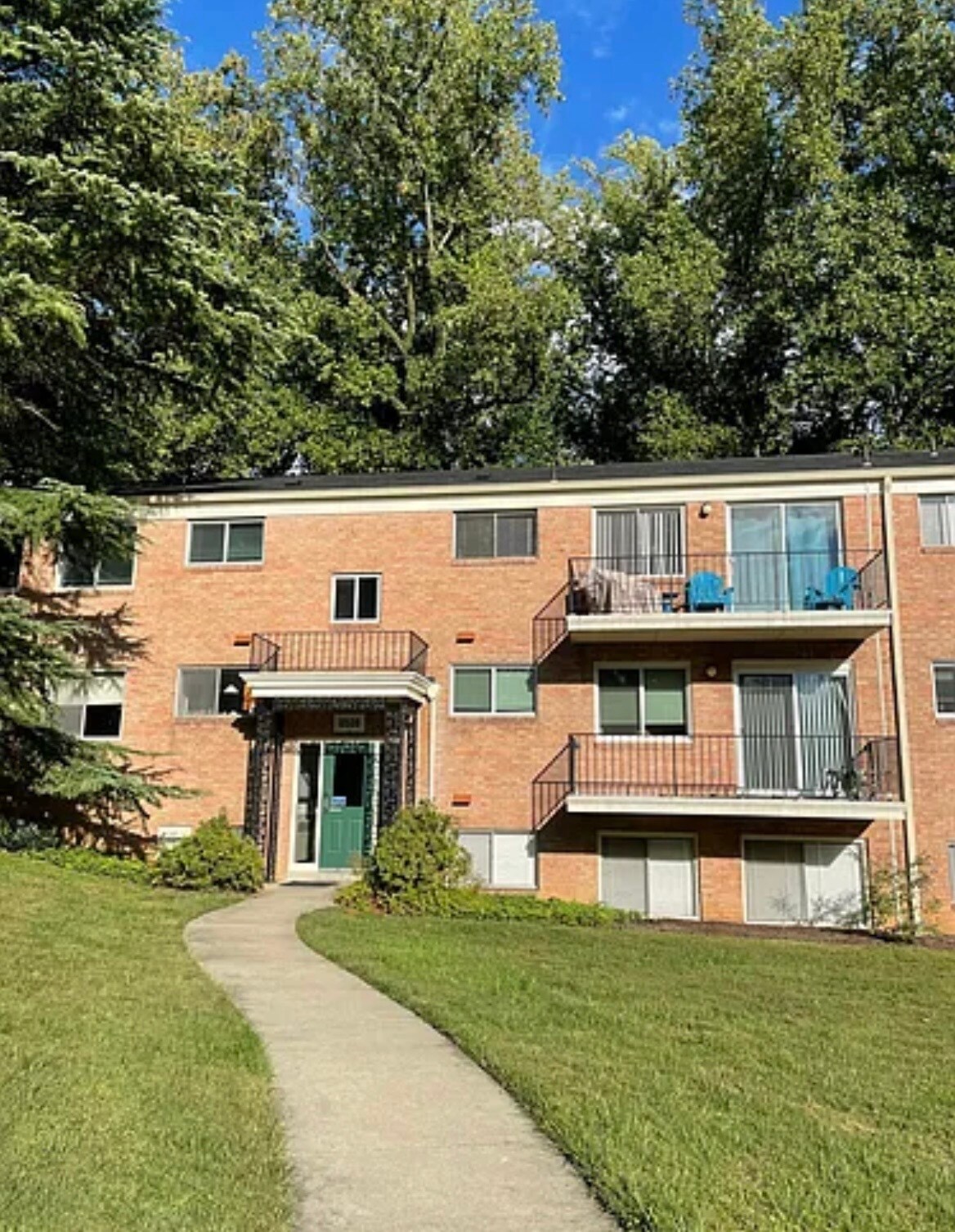 Building Photo - 10506 Weymouth St