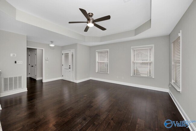 Building Photo - 318 Dovington Dr