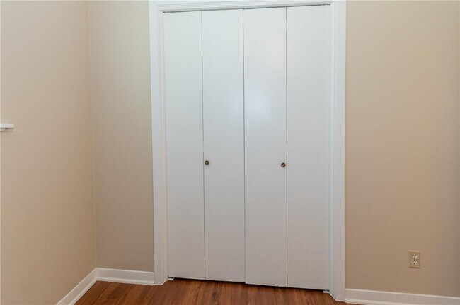 Building Photo - 2502 Trailside Dr