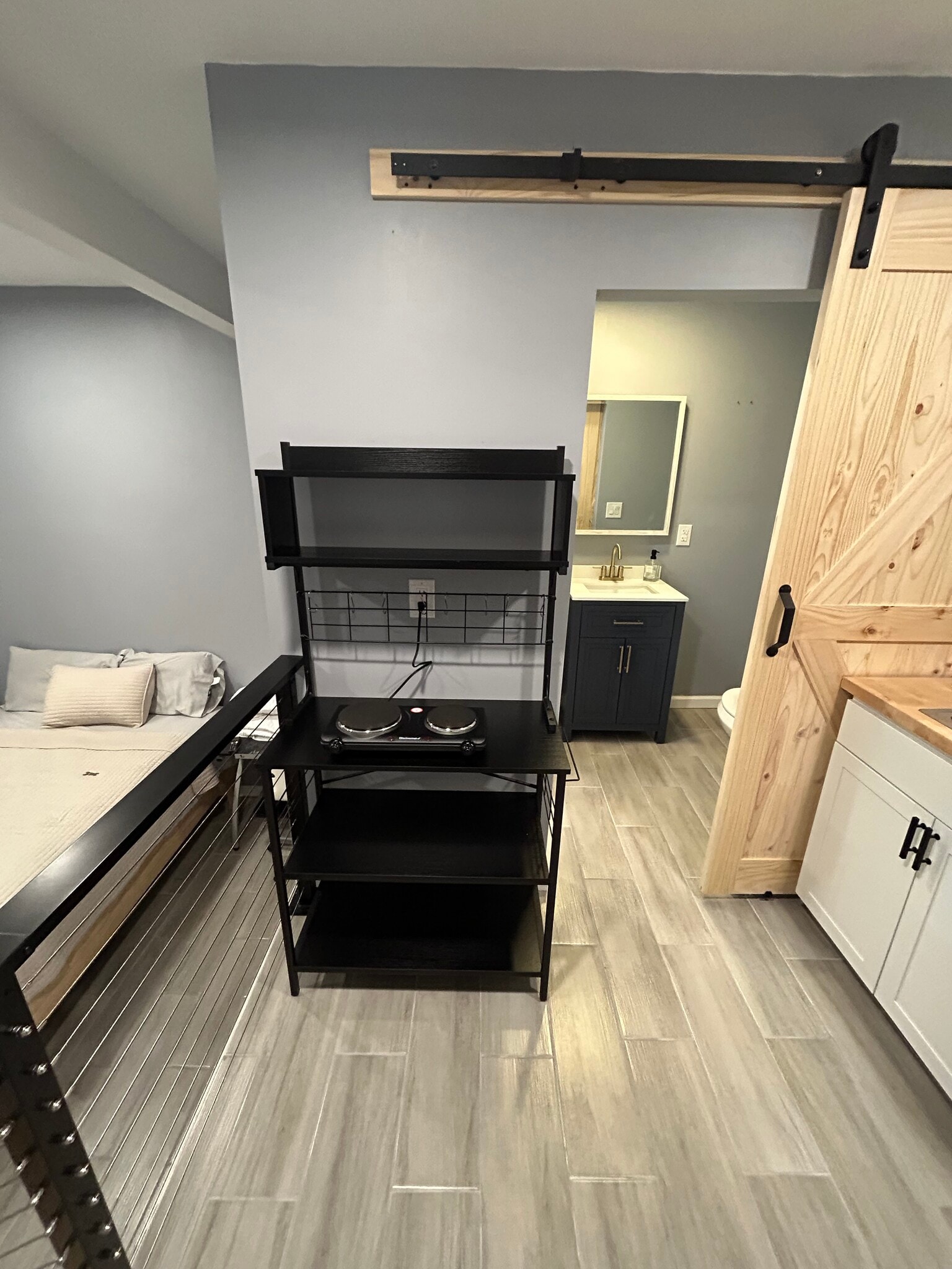 Building Photo - 1 Candice Ct