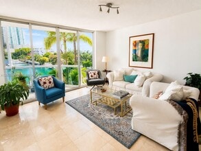 Building Photo - 7918 Harbor Island Dr