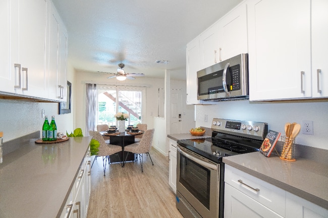 Building Photo - 581 Giuffrida Ave