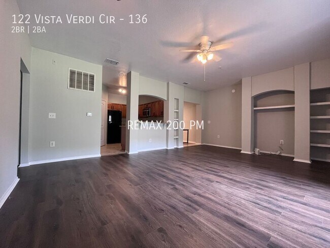 Building Photo - 122 Vista Verdi Cir