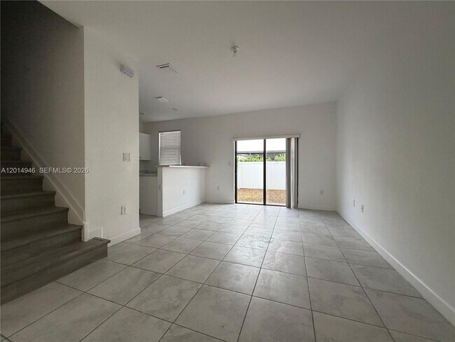 Building Photo - 10606 W 33rd Way