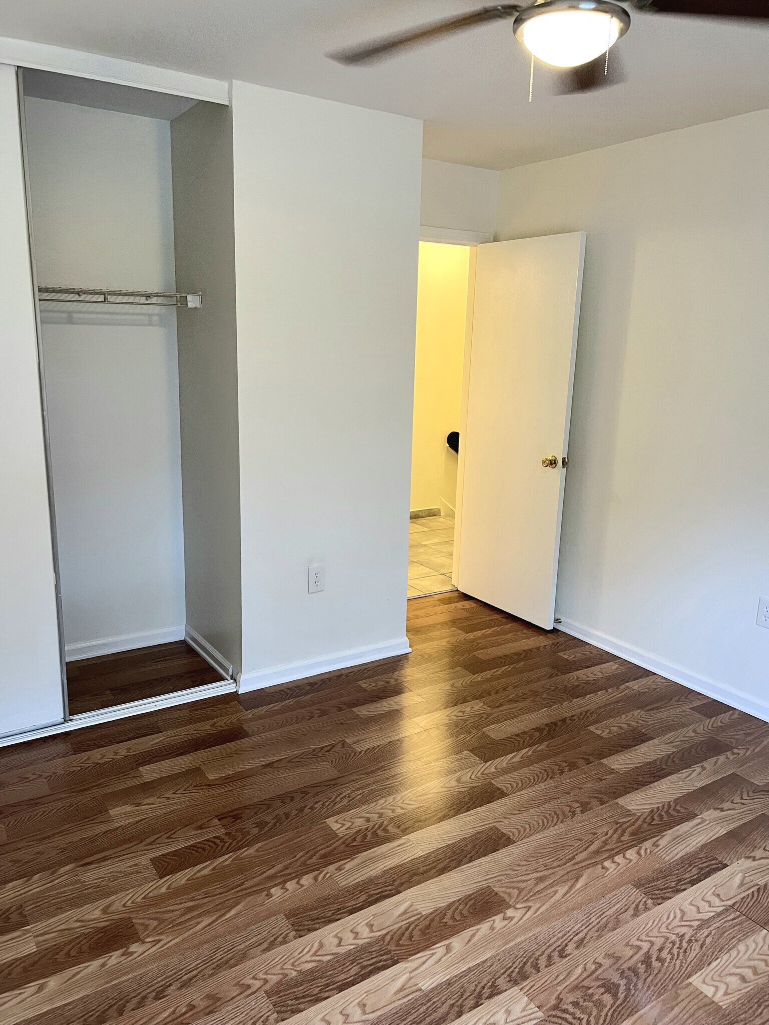 Building Photo - 123 Hunt Club Ct