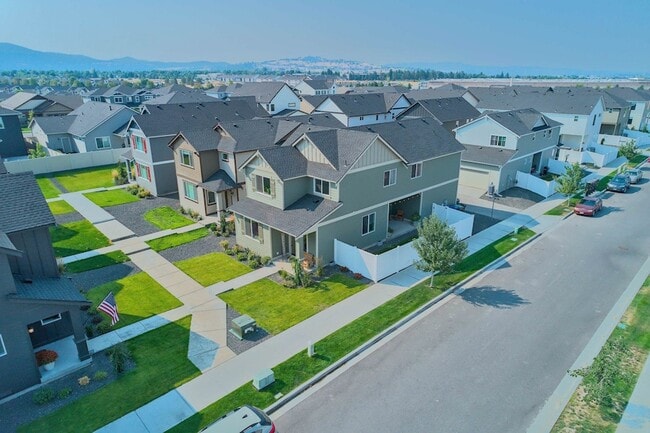 Building Photo - 24378 E Harrier Ln