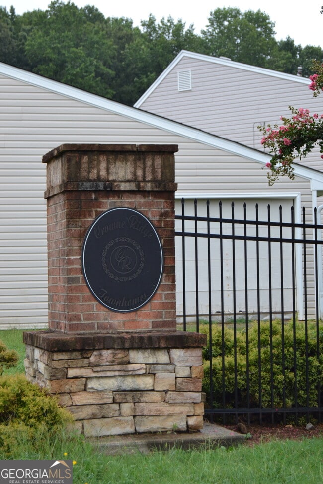 Building Photo - 434 I