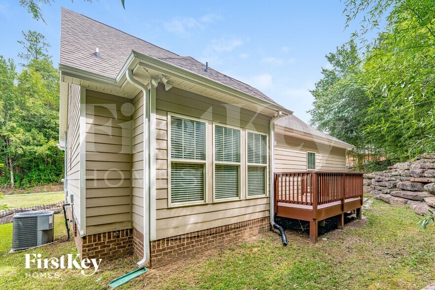 Building Photo - 411 Odum Rd