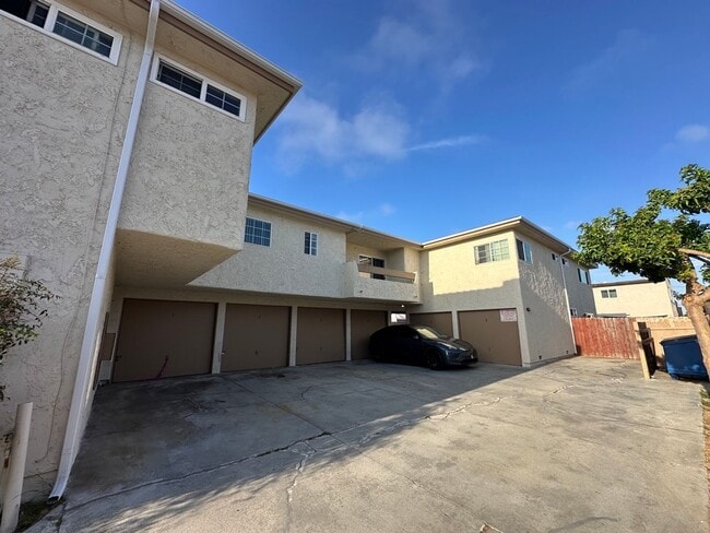 Building Photo - 16831 Blanton Lane