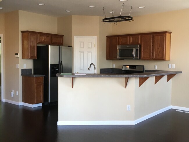 Building Photo - 10918 SW Adele Dr