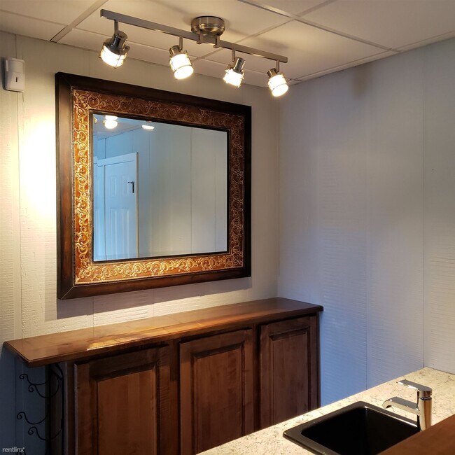 Building Photo - 3 br, 3.5 bath House - 416 De Armond Rd