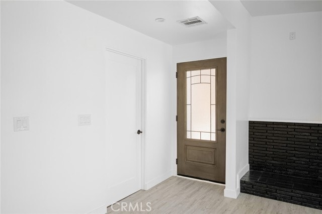 Building Photo - 9741 Oak Bend Dr