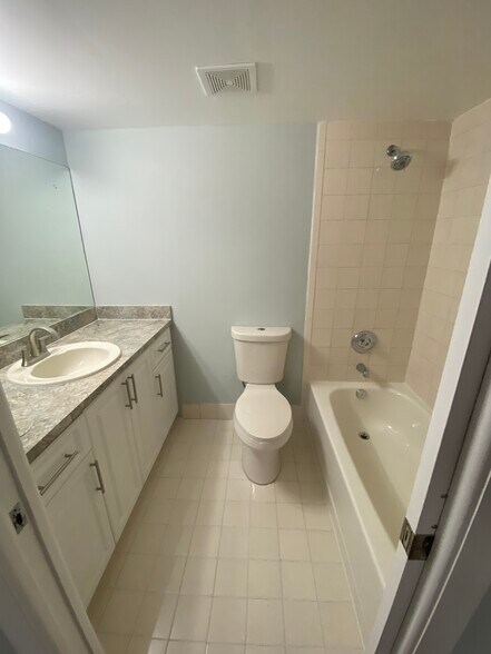 Building Photo - 6370 W 27 Court