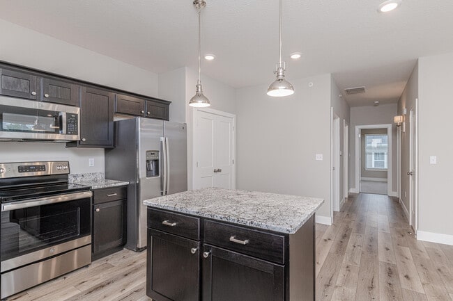 Building Photo - 32 Blue Ridge Rd