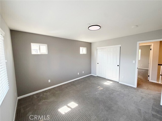 Building Photo - 1124 Mayflower Ave