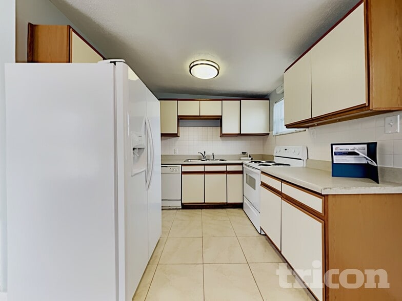 Building Photo - 9228 82nd Way