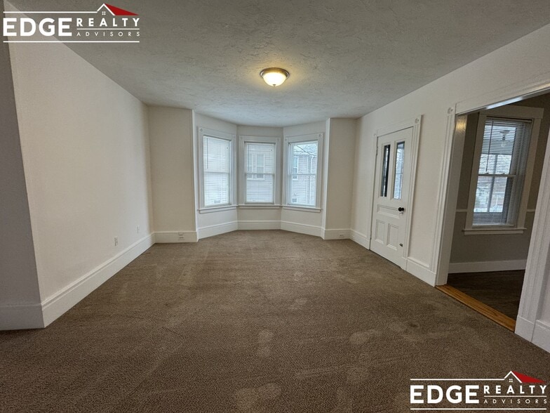 Building Photo - 4 Franklin St