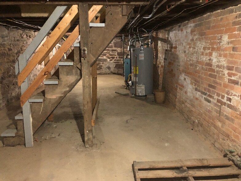 Building Photo - 119 Ridge Ave