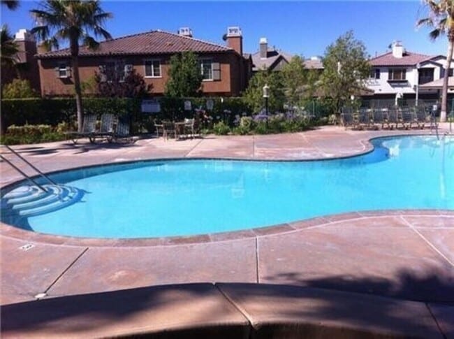 Building Photo - 28440 Mirabelle Ln