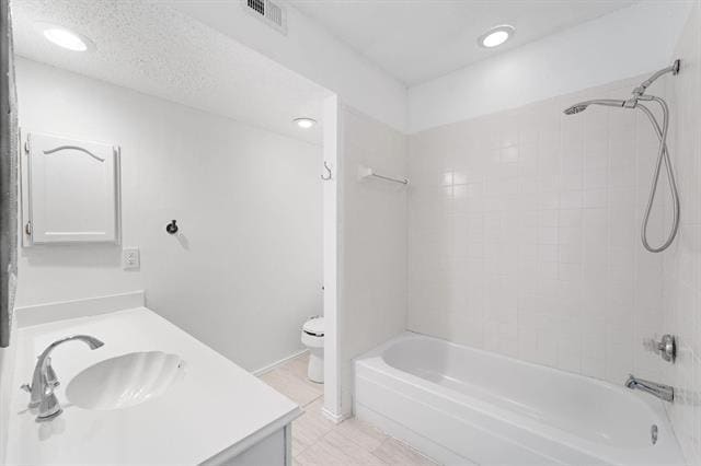 Building Photo - 1828 Alameda Dr