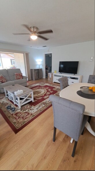 Building Photo - 4417 Tecumseh Trl